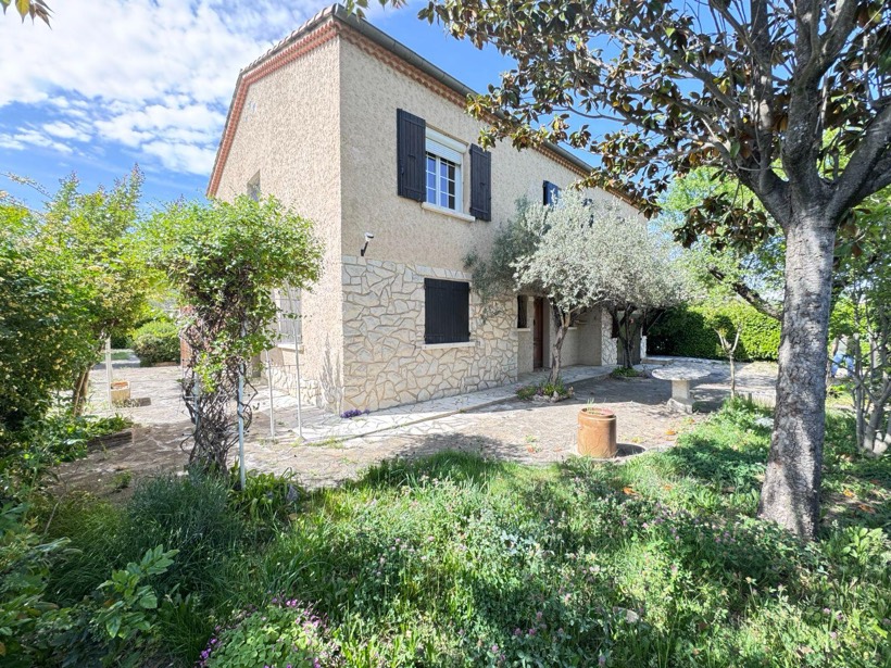 Maison à vendre à Manosque : villa à moderniser
