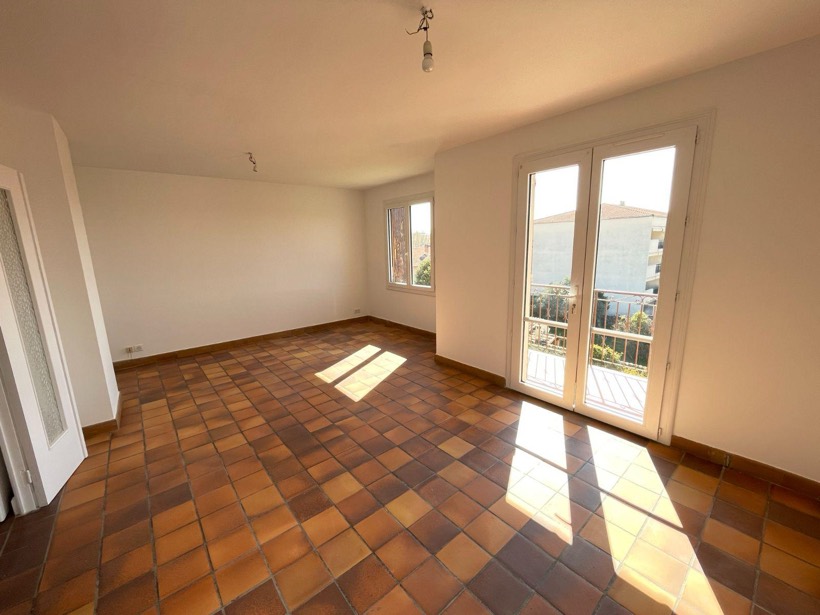 Appartement à vendre à Manosque : appartement t4 avec vue dégagée