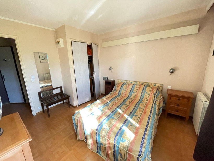Appartement à vendre à Gréoux-les-Bains : t2 meublé proche du centre-ville